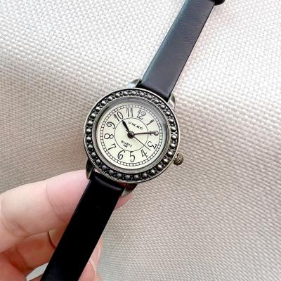 패션시계 로지 엔틱 가죽 여성 손목시계